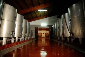 LA CANTINA - BOTTI IN ACCIAIO.jpg